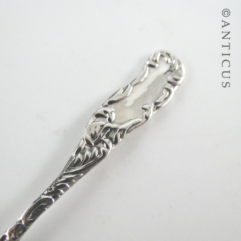 Small Silver Salt Spoon.