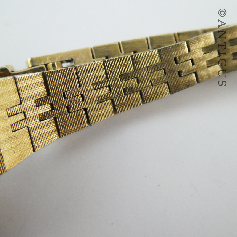 Ladies Seiko Manual Wind Watch, 15 Jewels.