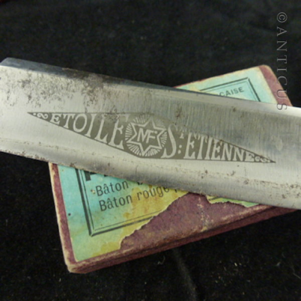 French Shaver with Original Rouge.