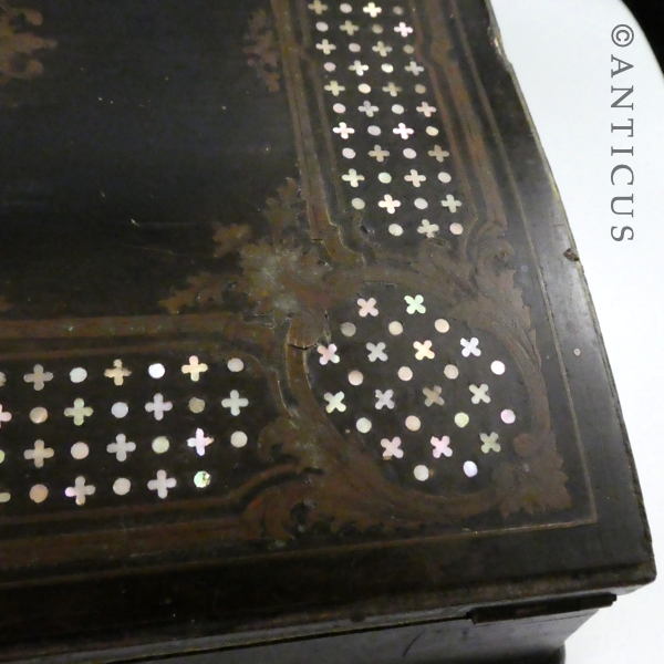 Victorian Rosewood and Pearl Inlaid Writing Slope.