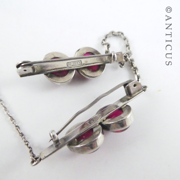 Vintage Double Red Stones Brooch, Signed.