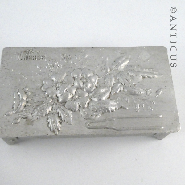 Late 19th Century Hair Clip Box.