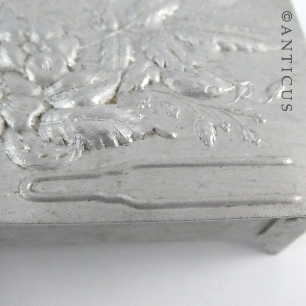 Late 19th Century Hair Clip Box.