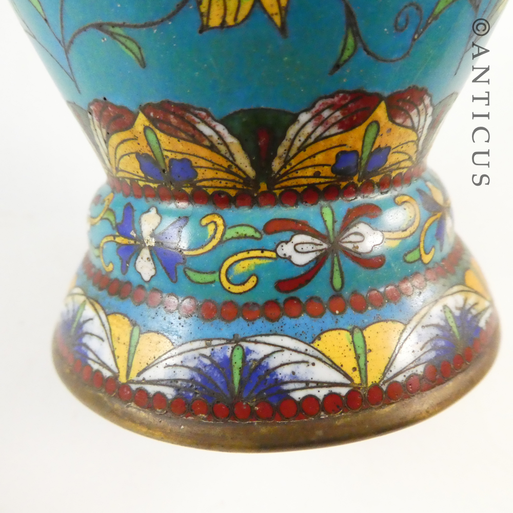Antique Japanese Cloisonné Vase, Good Quality.