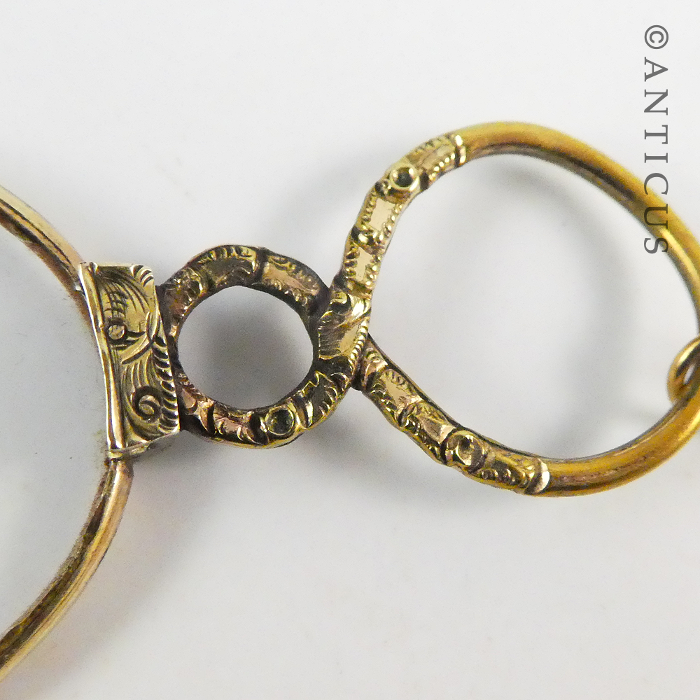 Victorian Antique Lorgnette, with Retriever.