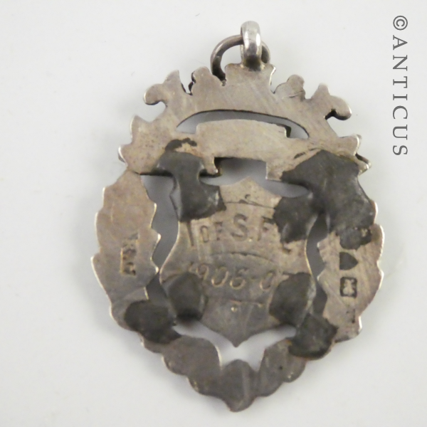 Odds and Ends Box Lot, 6 Items Jewellery.