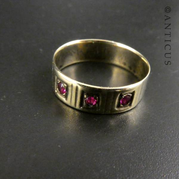 Gold and Ruby Vintage Ring.