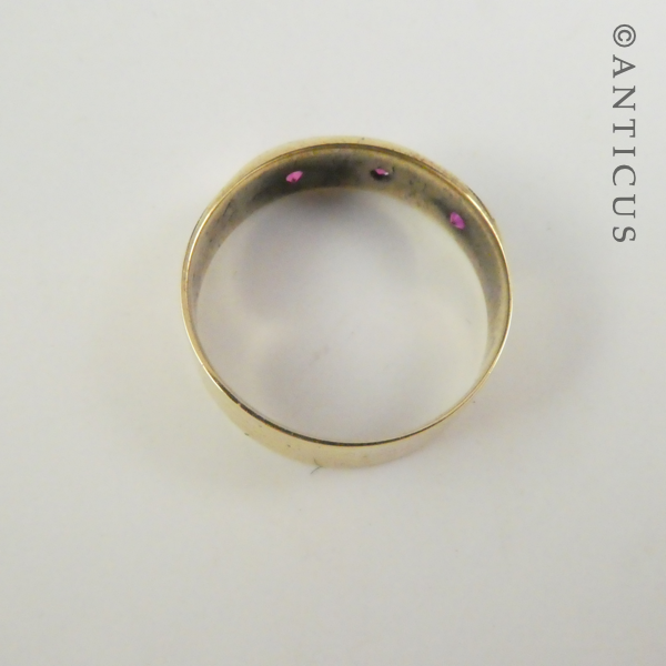 Gold and Ruby Vintage Ring.