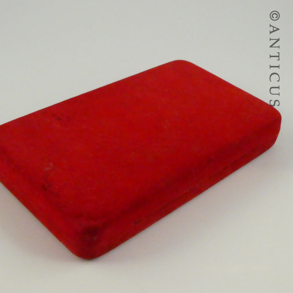 Cultured Pearls Necklace with Silver Clasp.