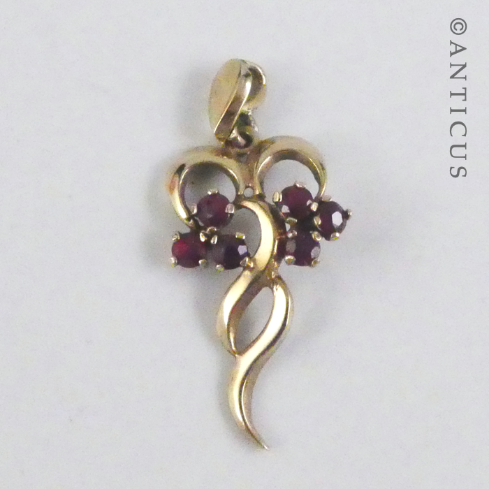 Gold and Ruby Vintage Pendant.