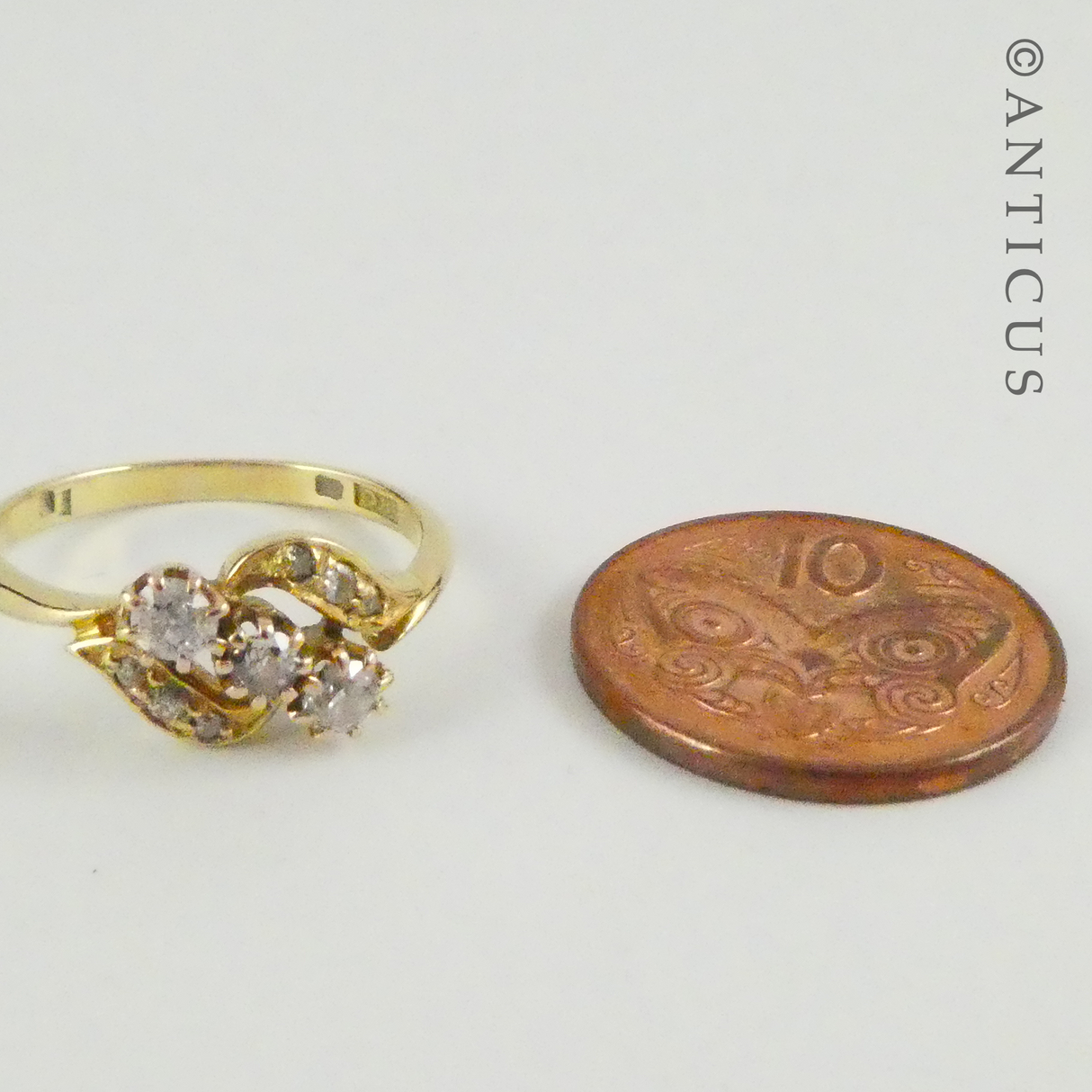 18ct Gold and Diamonds Trilogy Ring.
