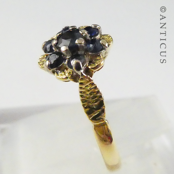 18ct Gold Sapphire Cluster Ring.