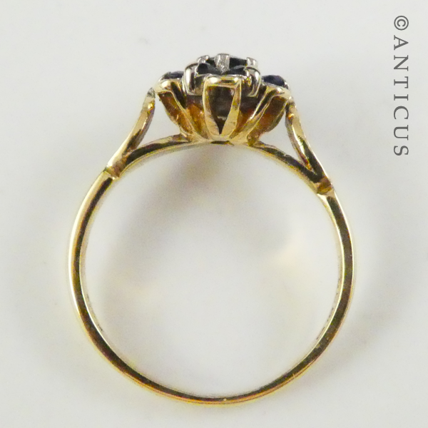 18ct Gold Sapphire Cluster Ring.