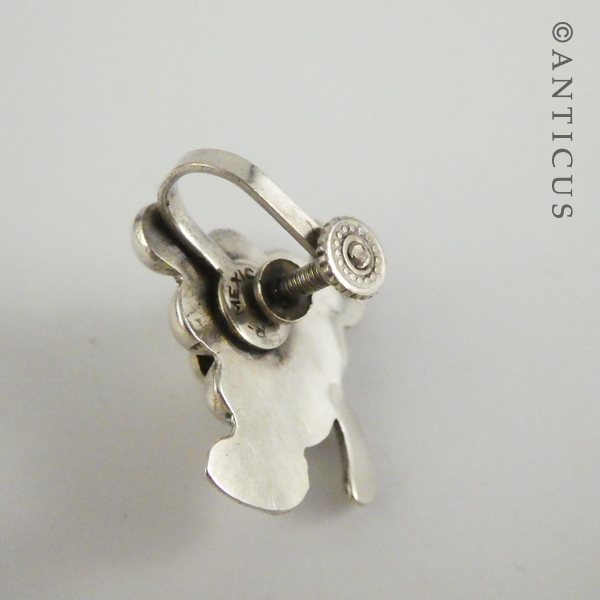 Pair of Silver Earrings, Bunch of Grapes.