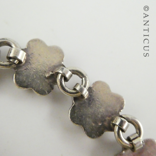 Silver Flower-Link Bracelet.