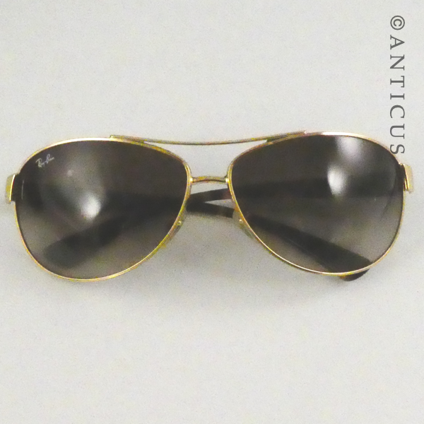 Ray-Ban Sunglasses with Original Case