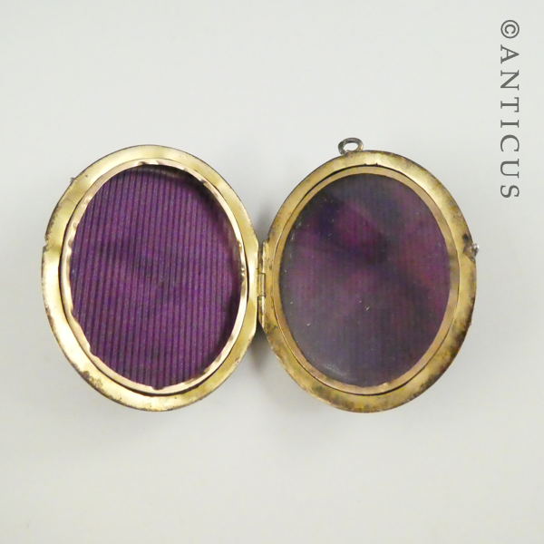 Victorian Black Enamelled Locket with Inlay.