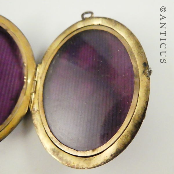 Victorian Black Enamelled Locket with Inlay.