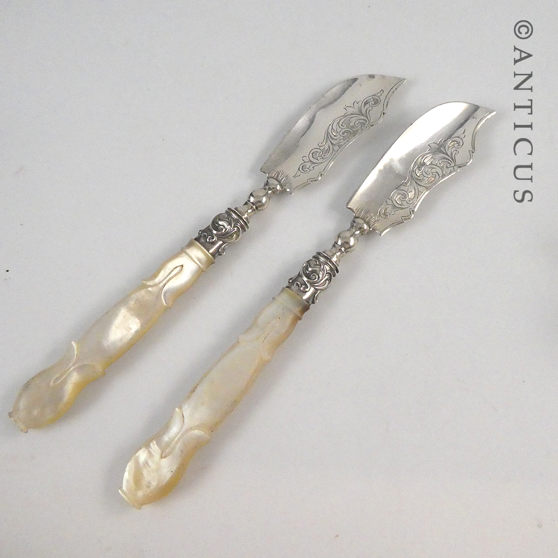 Pair of Victorian Silver Butter knives, 1854.