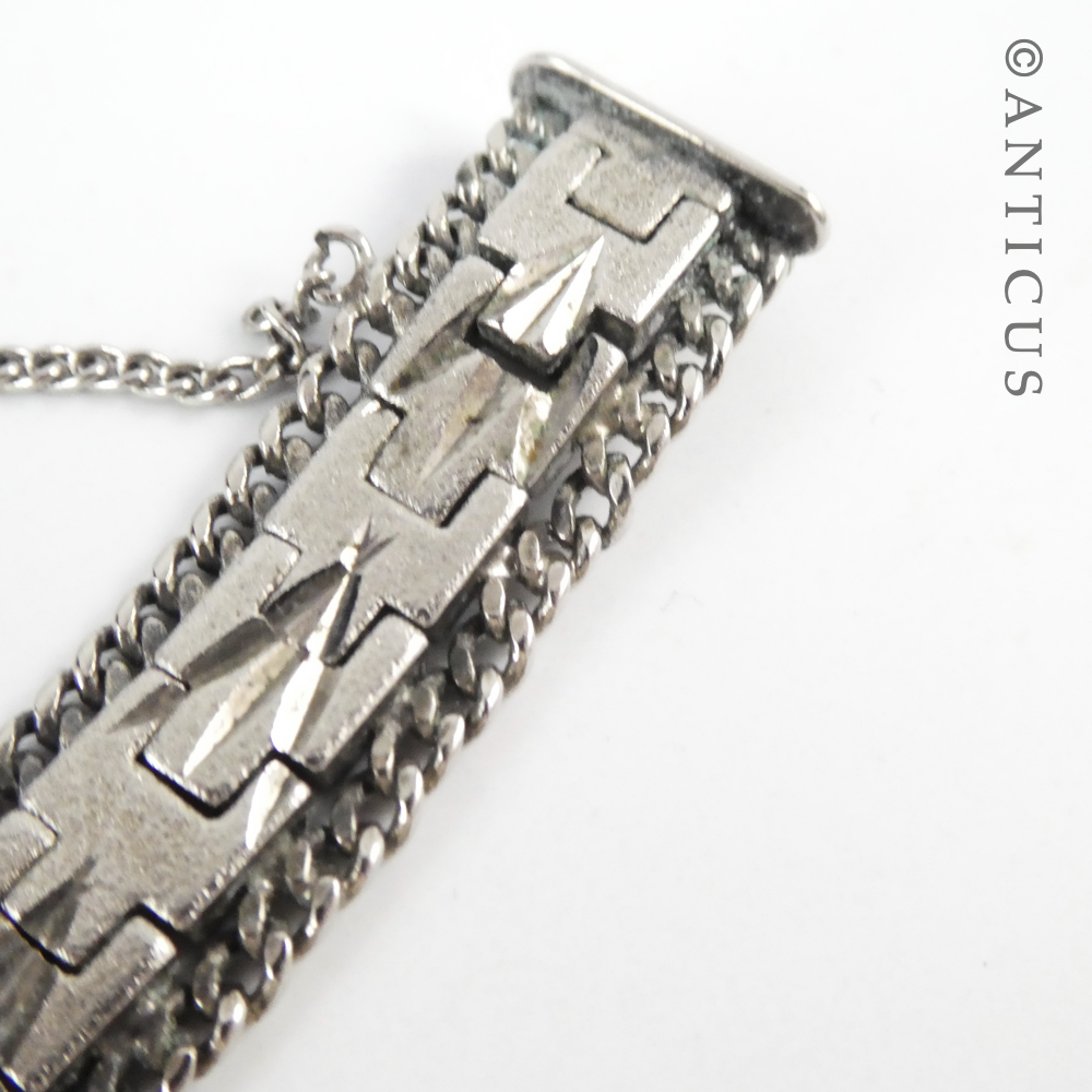 Retro Style Silver Bracelet.