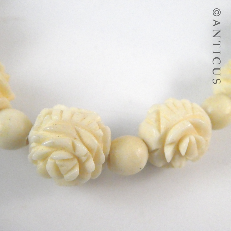 Carved Bone Early 20th Century Necklace.