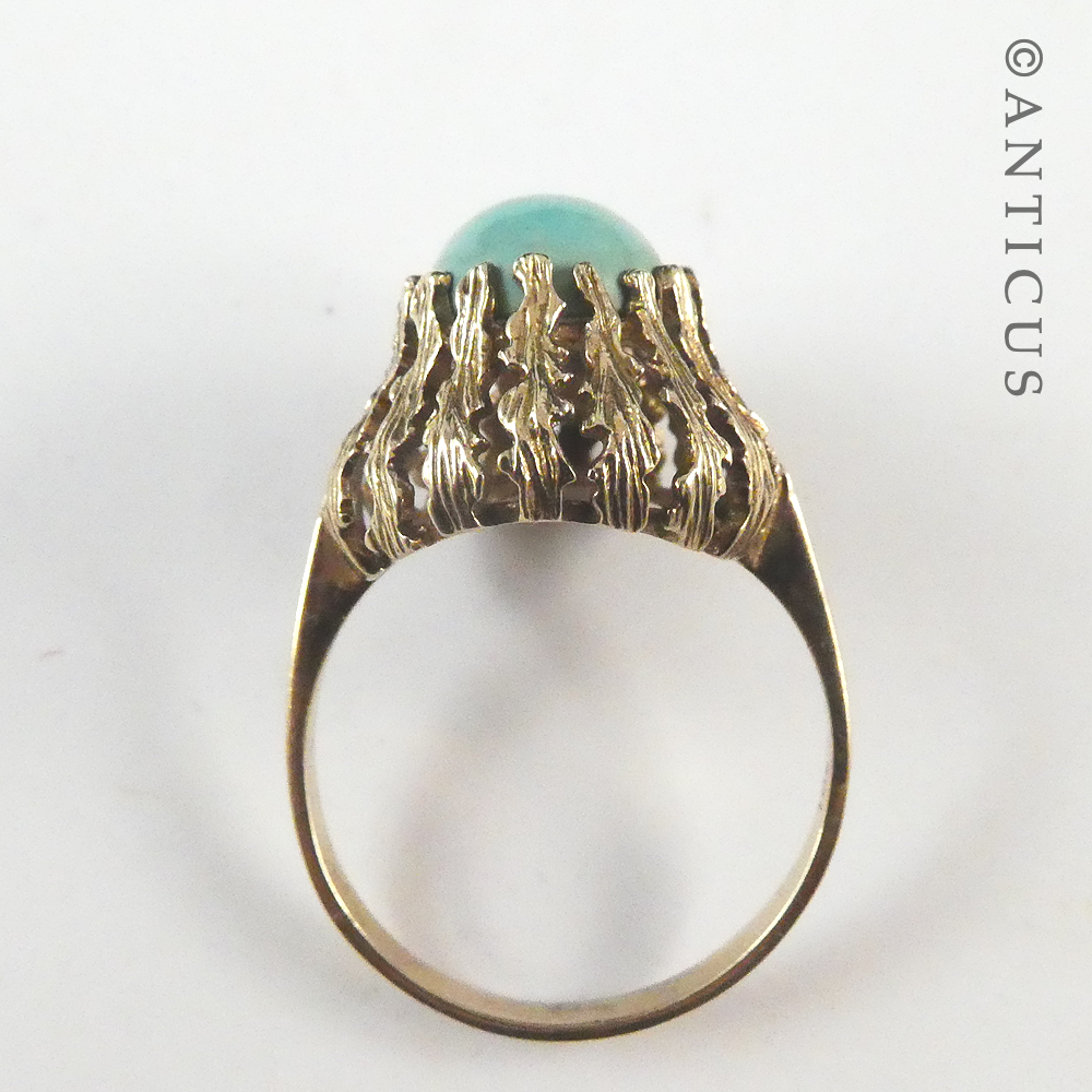 Retro Gold and Turquoise Ring.