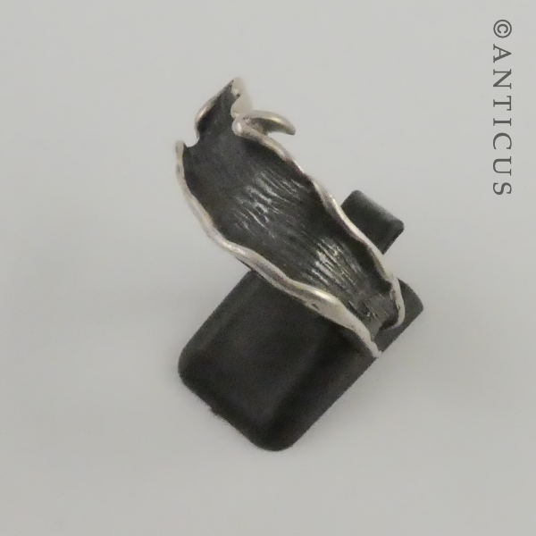 Contemporary Ribbon Ring, Sterling Silver.