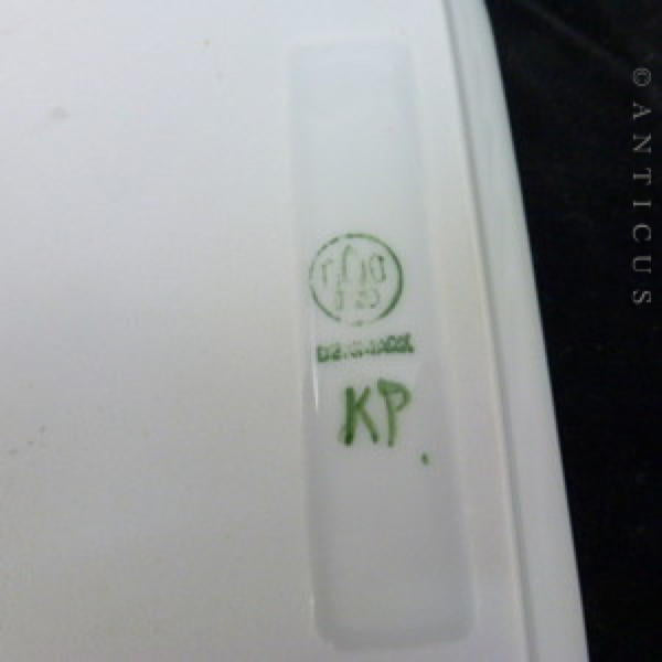 Bing & Grondahl Dish, Dybolle Molle.