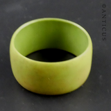 Old Green Bakelite Napkin Ring.