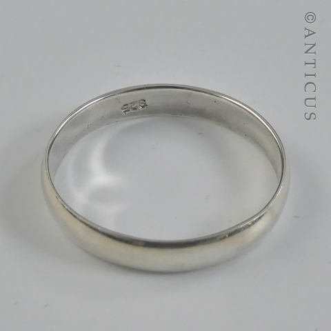 Man's Silver Plain Bevelled Band Ring.