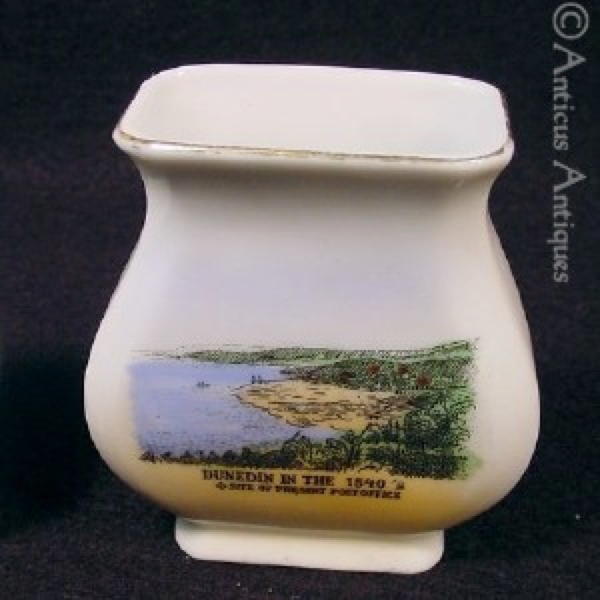 Souvenir Spill Vase, Dunedin 1940 Centenary.