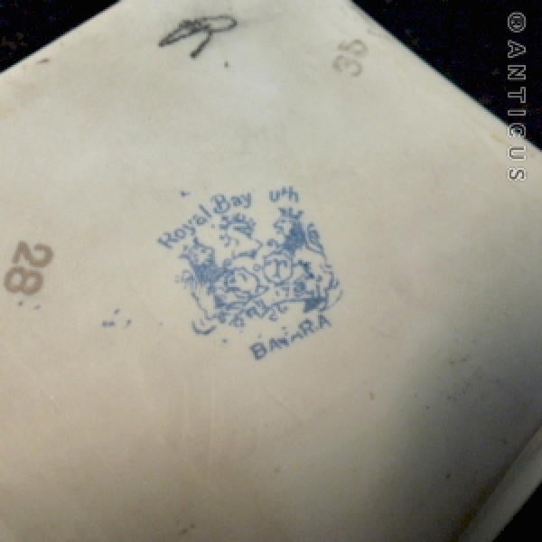 Royal Bayreuth Hunting Scene Dish.