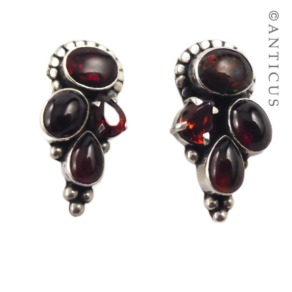 Garnet, Carnelian and Silver Earrings.