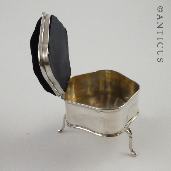 Small Lidded Silver Trinket Box, Chester, 1910.