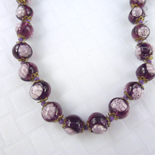 Pretty Purple Venetian Glass Vintage Necklace.