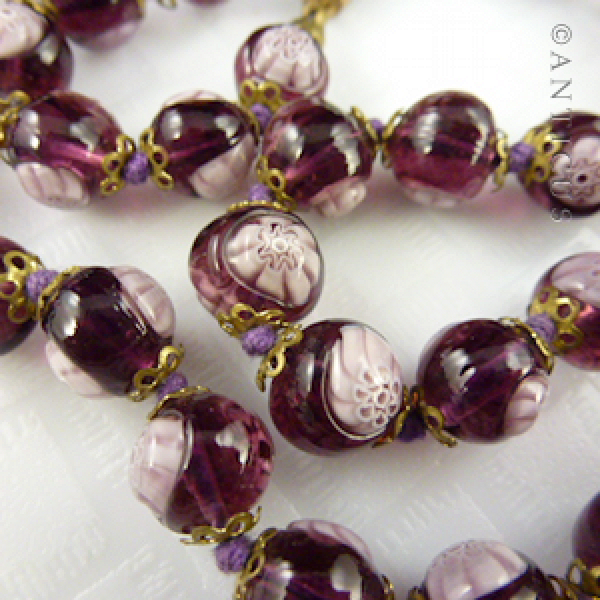 Pretty Purple Venetian Glass Vintage Necklace.