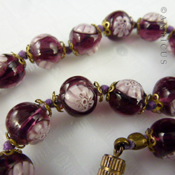 Pretty Purple Venetian Glass Vintage Necklace.