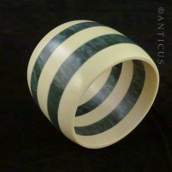 Large Inlaid Vintage Bakelite Bangle.