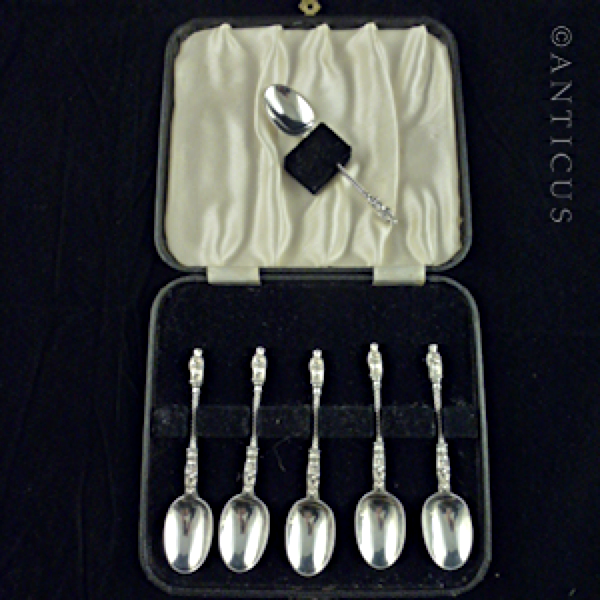 Set of 6 Victorian Silver Apostle Spoons, 1868.