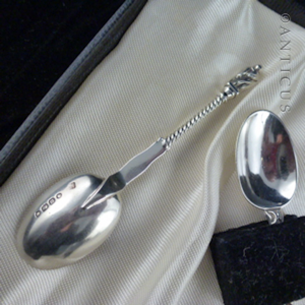 Set of 6 Victorian Silver Apostle Spoons, 1868.