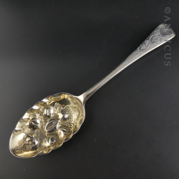 Silver Berry Spoon, London 1903.