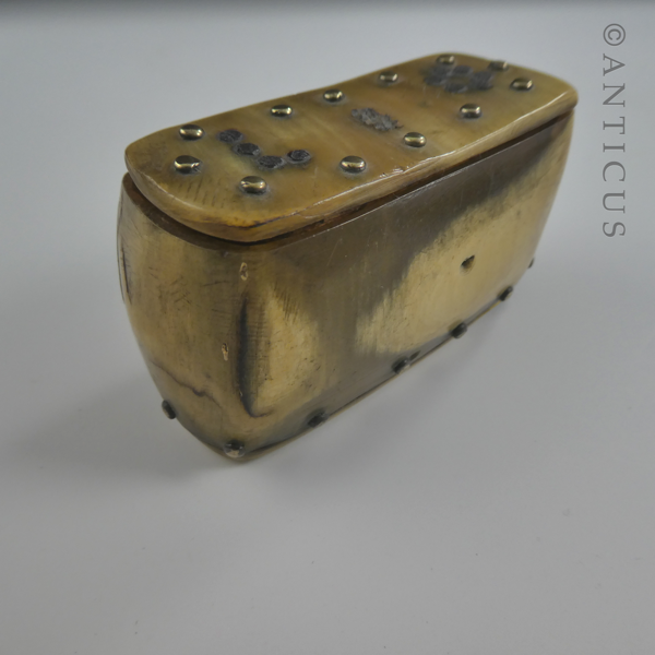 Small Vernacular Georgian Horn Snuff Box.