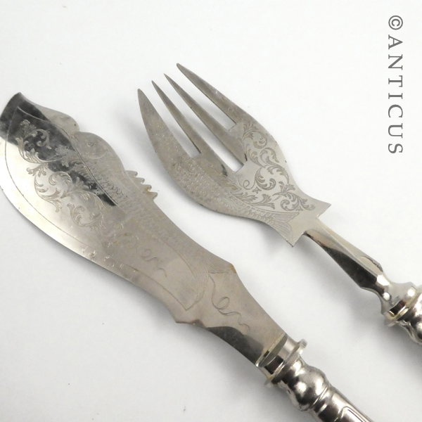 Pair of Edwardian Fish Servers, Boxed.