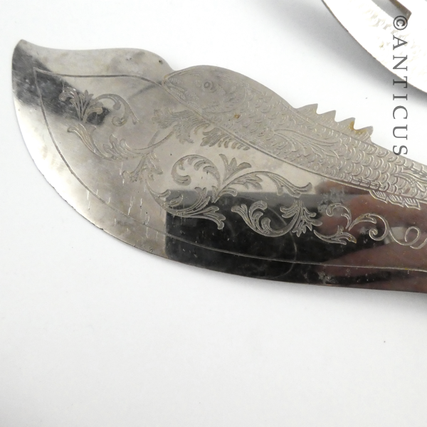 Pair of Edwardian Fish Servers, Boxed.