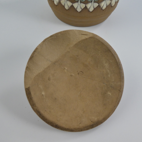 Doulton Silicon-ware Lidded Pot, Faults.