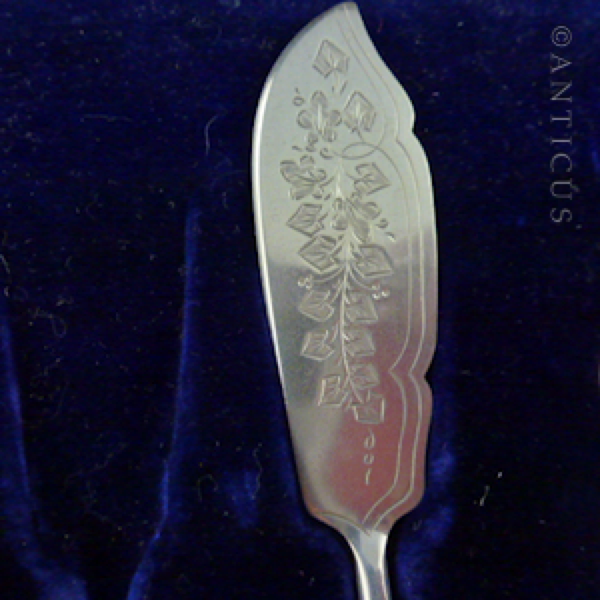 Pair of Sterling Silver Butter Shells, Cased.