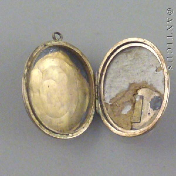 Rose Gold Victorian Locket.