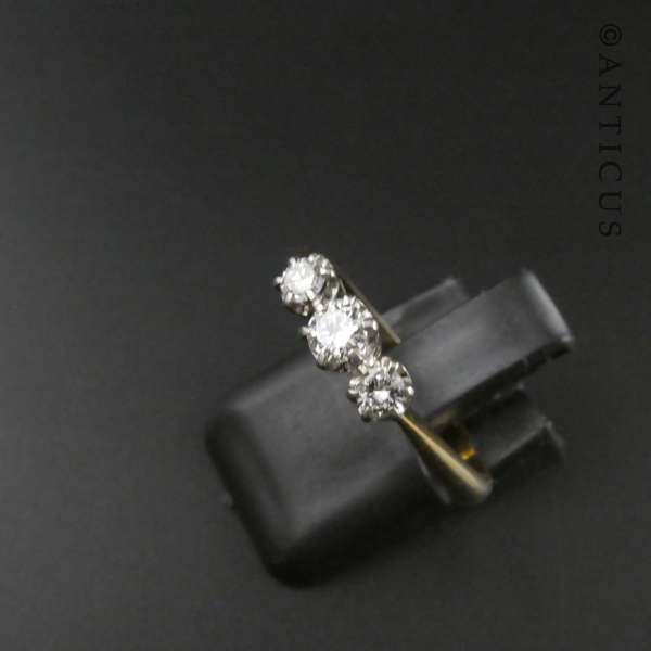 Vintage 18ct Gold, 3 Diamond Ring.