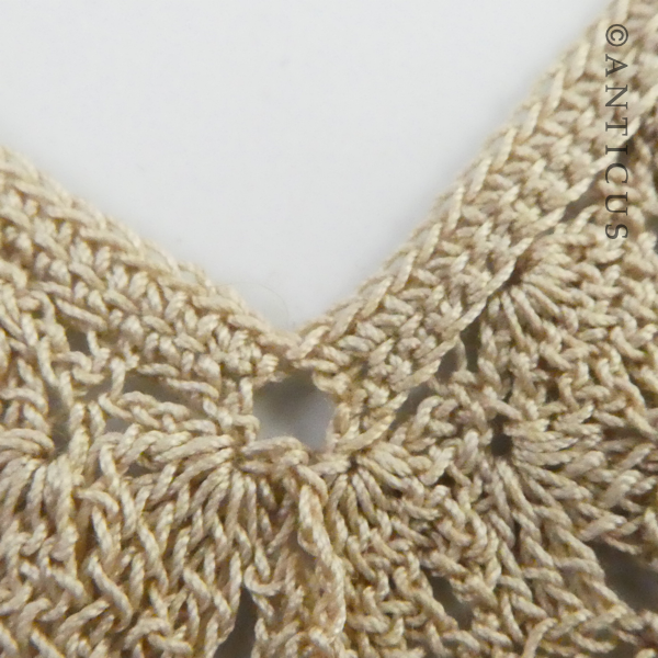 Vintage Crochet Collar.