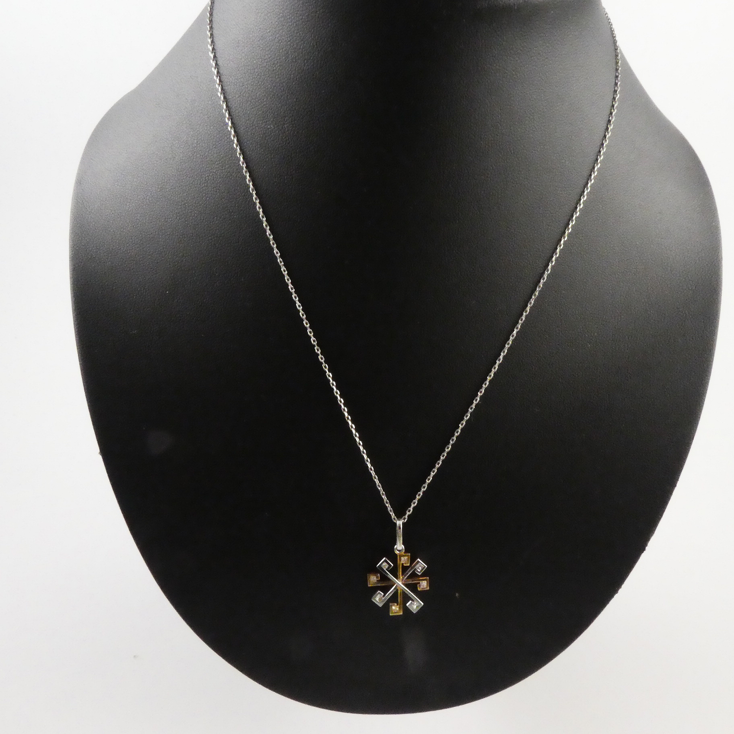 18ct Gold and Diamond Pendant
